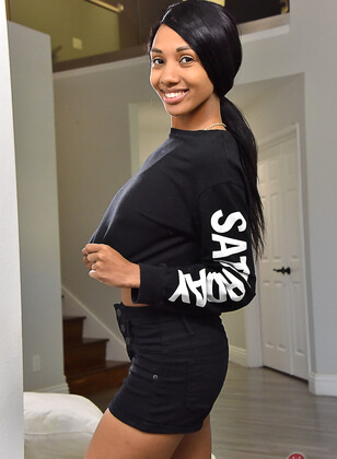 Super sexy ebony teen Alexis Avery showing her black pussy & her exotic tits